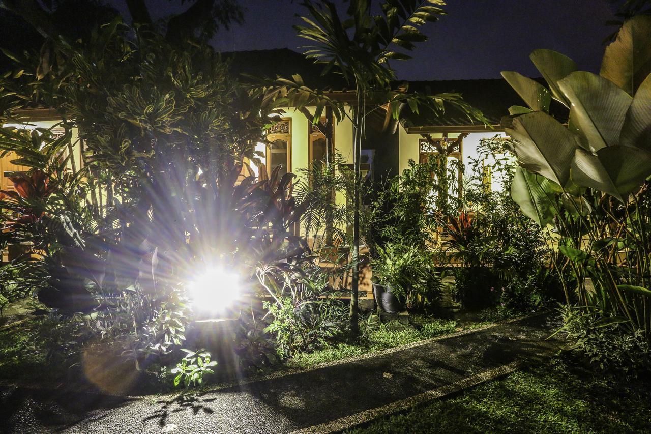 Gusti Kaler House Hotel Ubud Exterior foto